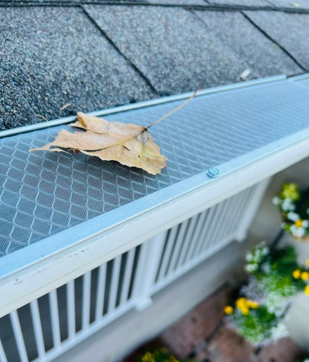 Glory-Works-Seamless Rain Gutter Installation-1